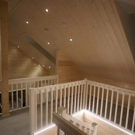 Aurora Villa