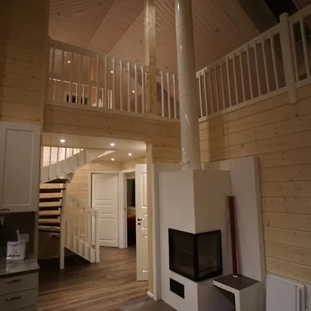 Aurora Villa